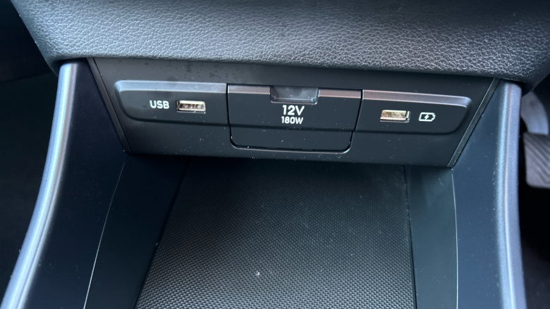 Hyundai i20 1.0T GDi 48V MHD SE Connect 5dr Petrol Hatchback